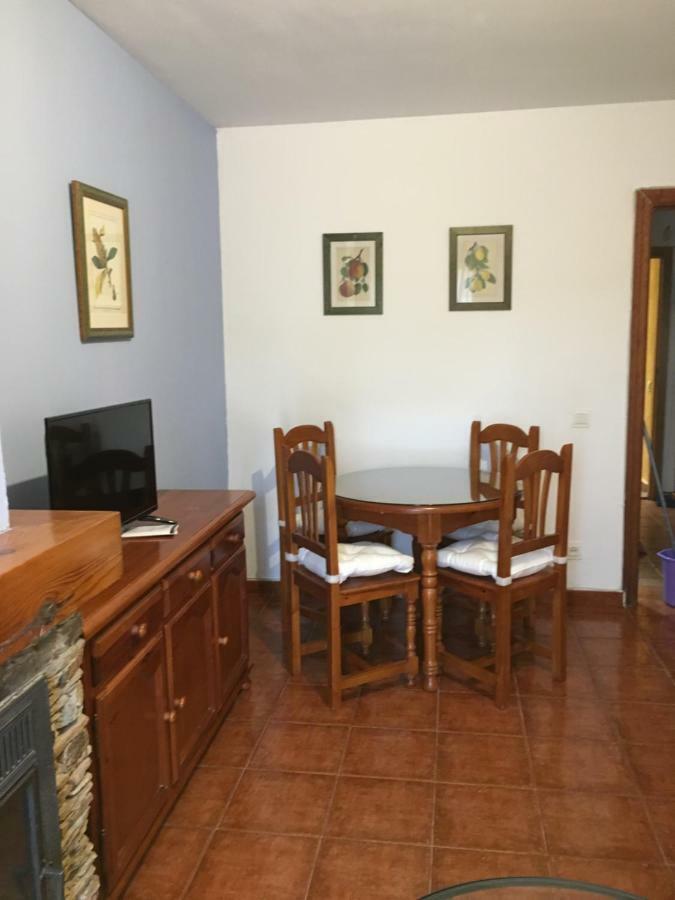 Alojamientos El Horno Montejo de la Sierra Bagian luar foto